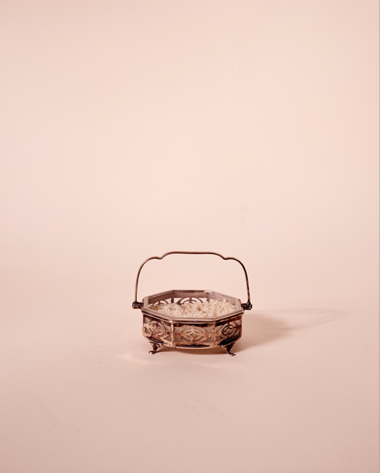 Salière vintage en argent plaqué avec support en verre sculpté
