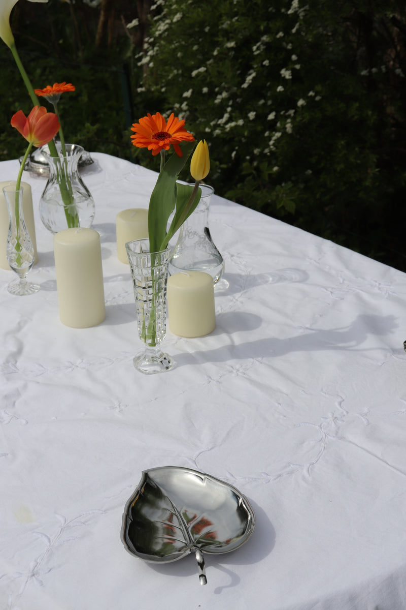 Vide-poche en métal chromé