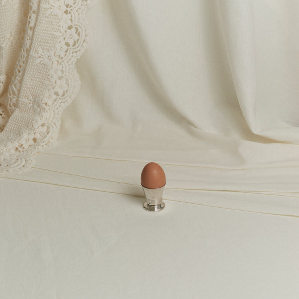 Coquetier ancien en argent plaqué