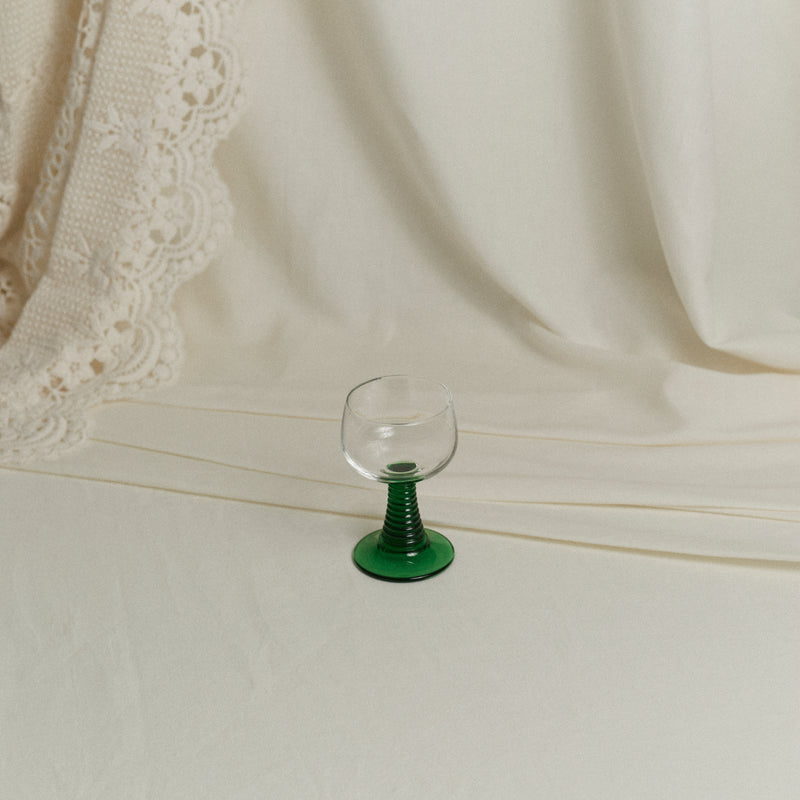 Verres Roemer vert foncé